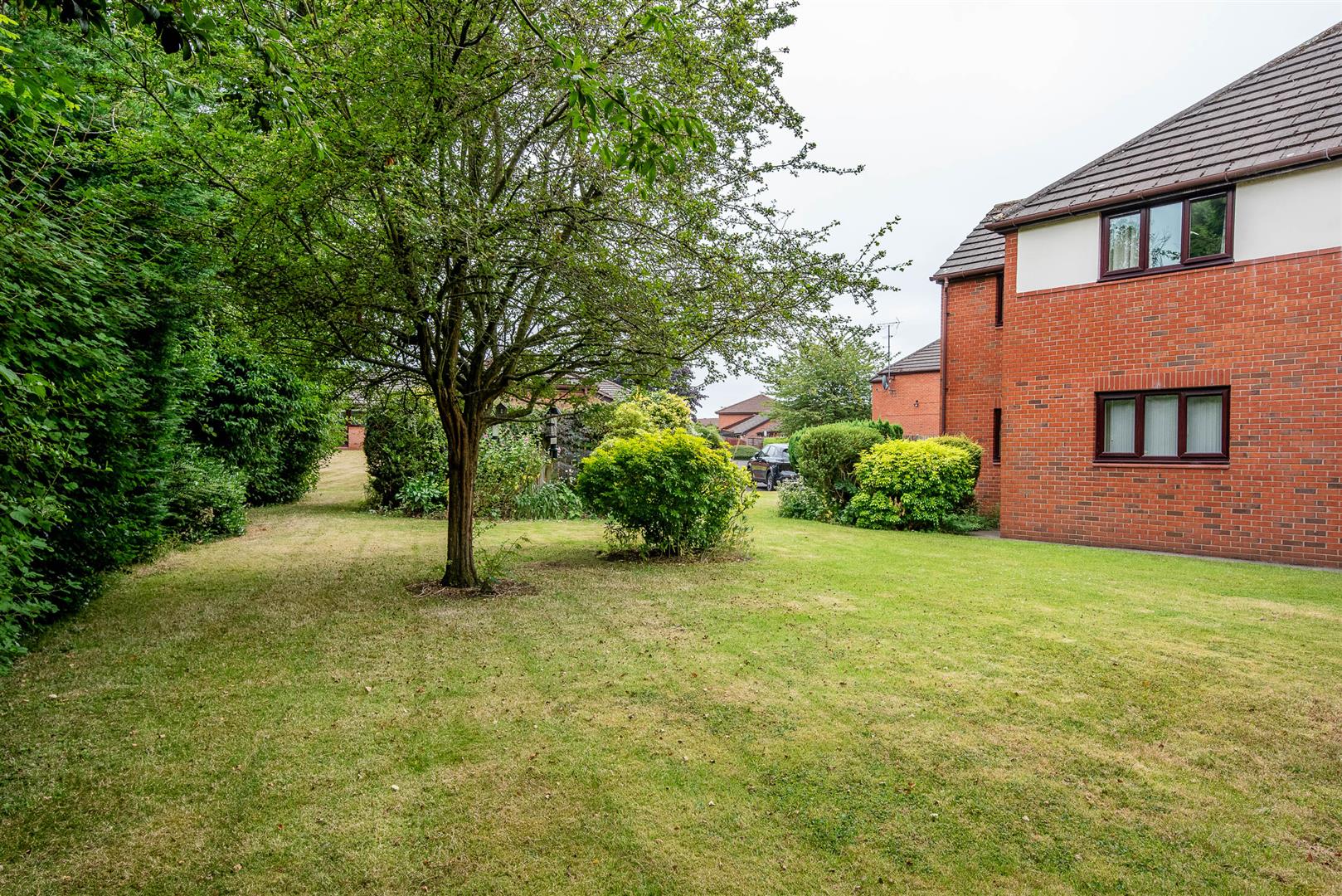 Kings Court, Leyland